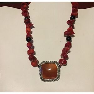 Beautiful Genuine Red Carnelian & Black Onyx Gemstone Necklace